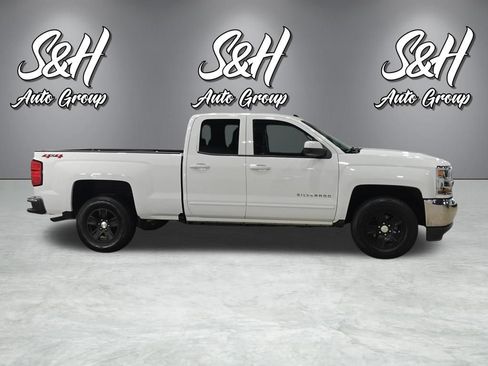 Used 2018 Chevrolet Silverado 1500 LT w/ Trailering Package AWD/4WD image 17