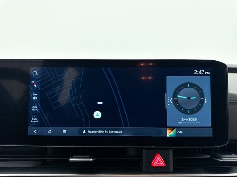 Certified 2025 Kia Carnival image 4