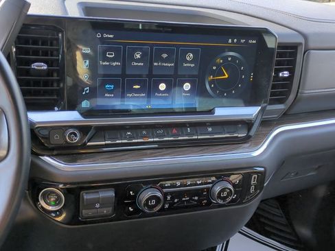 Used 2025 Chevrolet Silverado 1500 LT image 16