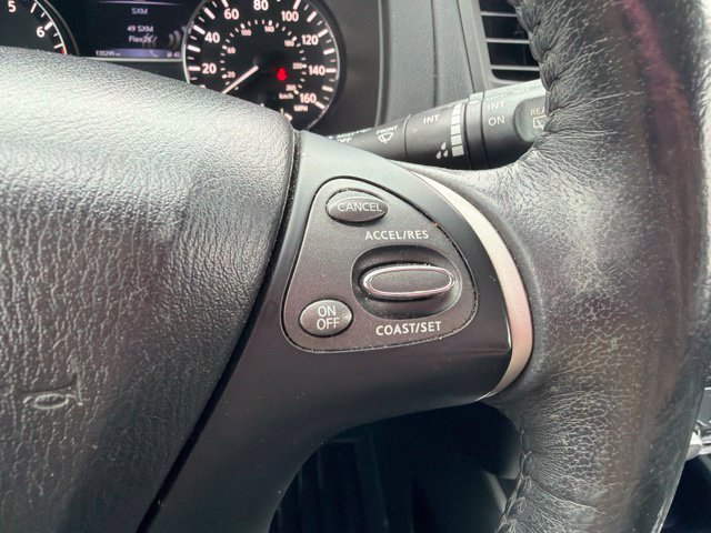 Used 2017 Nissan Pathfinder SL AWD/4WD image 34