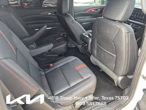 Used 2024 Chevrolet Traverse RS w/ LPO, Floor Liner Package AWD/4WD image 20