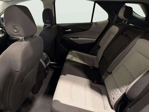 Used 2021 Chevrolet Equinox LT FWD image 17