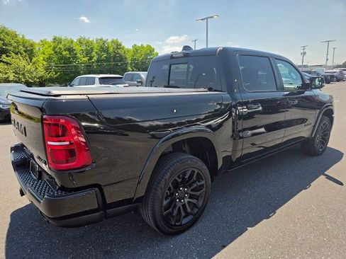 Used 2025 RAM 1500 Limited AWD/4WD image 17