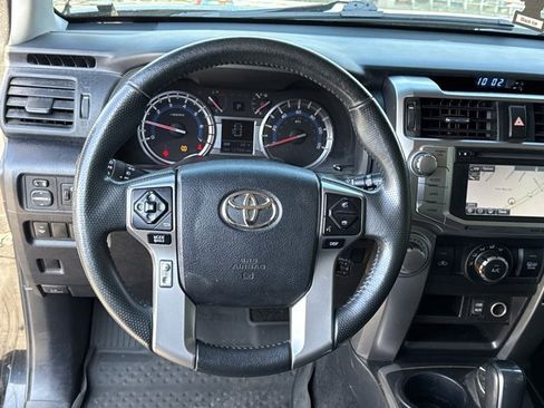 Used 2018 Toyota 4Runner SR5 image 21