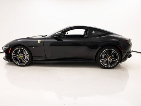 Certified 2022 Ferrari Roma RWD image 8