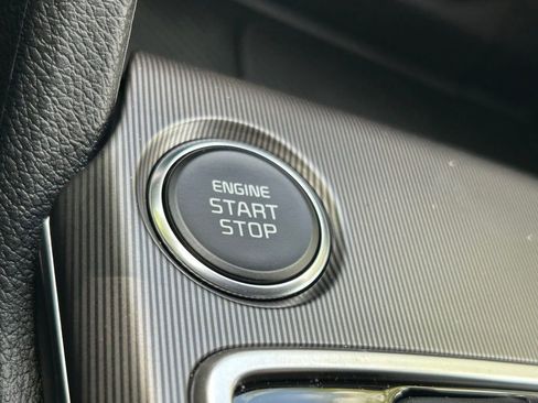 Used 2026 Kia Sportage SX image 60