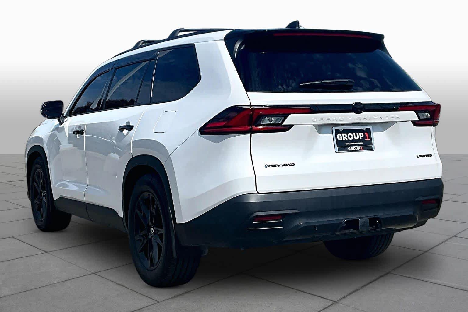 Certified 2025 Toyota Grand Highlander AWD Hybrid image 11