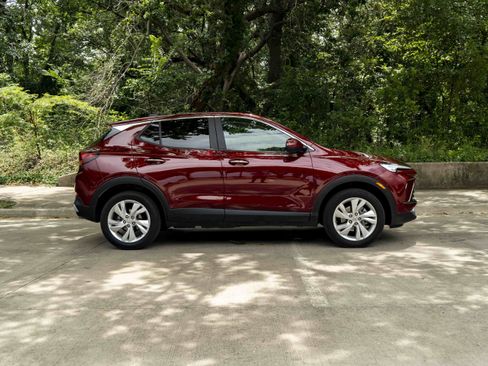 Used 2024 Buick Encore GX Preferred FWD image 10