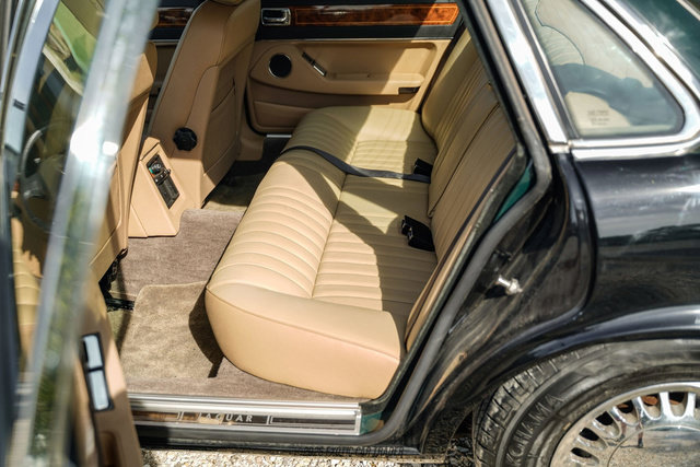 Used 1988 Jaguar XJ6 RWD image 34