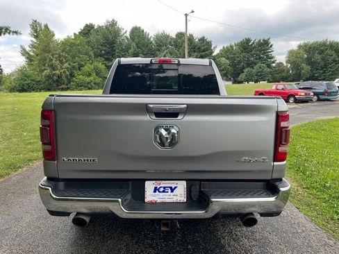 Used 2019 RAM 1500 Laramie AWD/4WD image 4