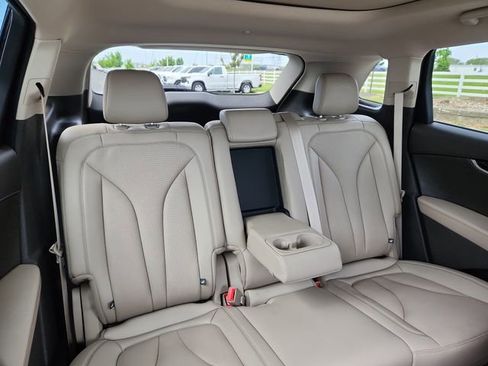 Used 2023 Lincoln Nautilus Reserve AWD/4WD image 32