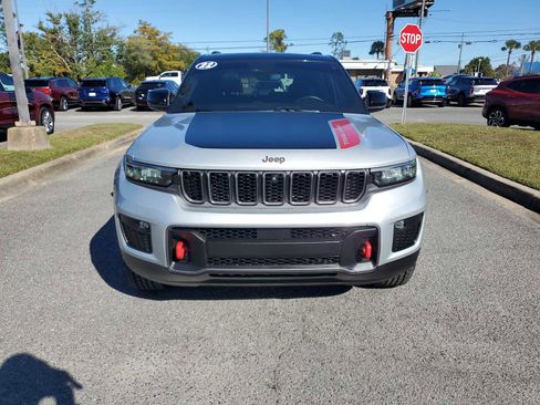 Used 2022 Jeep Grand Cherokee Trailhawk image 9