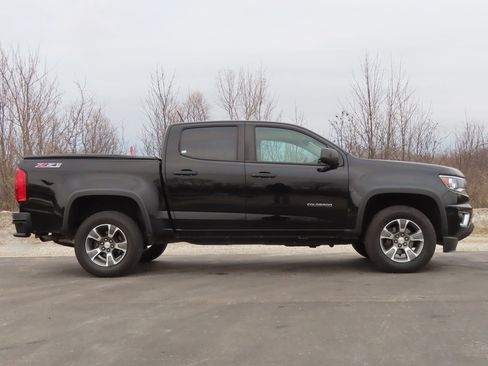 Used 2019 Chevrolet Colorado Z71 image 2