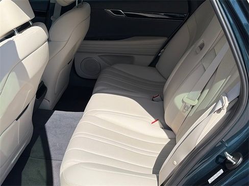 Used 2022 Genesis G80 2.5T image 13