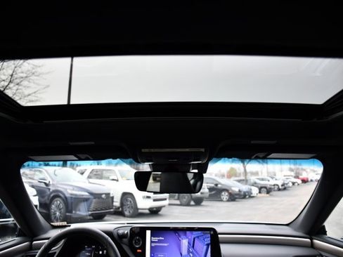 New 2025 Lexus ES 350 F Sport image 30