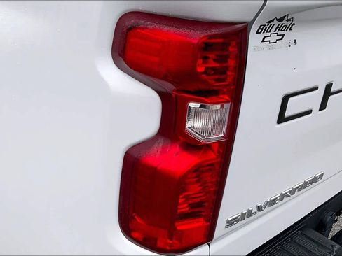 Used 2022 Chevrolet Silverado 2500 LT w/ Convenience Package image 27