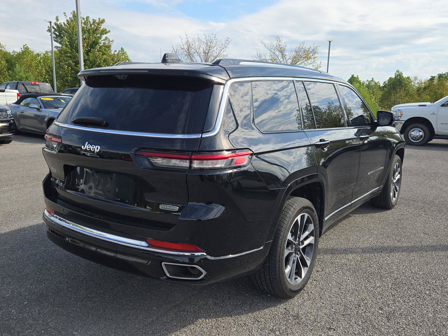 Used 2021 Jeep Grand Cherokee L Overland w/ Luxury Tech Group IV AWD/4WD image 7