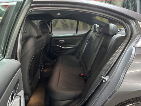 Used 2019 BMW 330i xDrive Sedan w/ Convenience Package AWD/4WD image 10