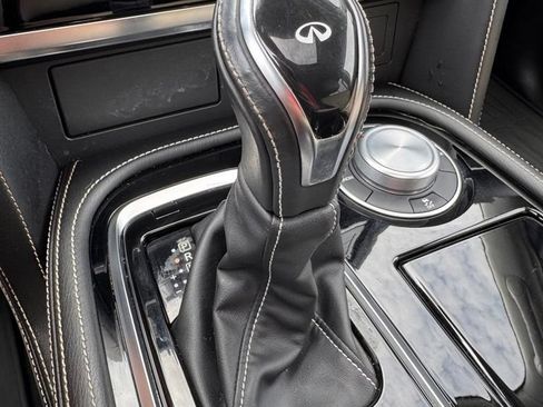 Used 2022 INFINITI QX80 Premium Select w/ All-Season Package AWD/4WD image 25