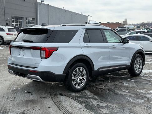 New 2026 Ford Explorer Platinum image 6