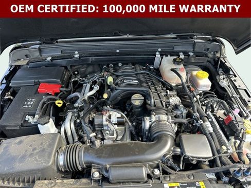 Used 2023 Jeep Wrangler Unlimited Sahara w/ Cold Weather Group AWD/4WD image 22