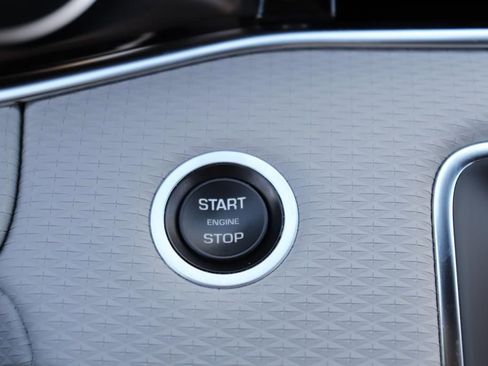 Used 2023 Land Rover Range Rover Evoque S image 46