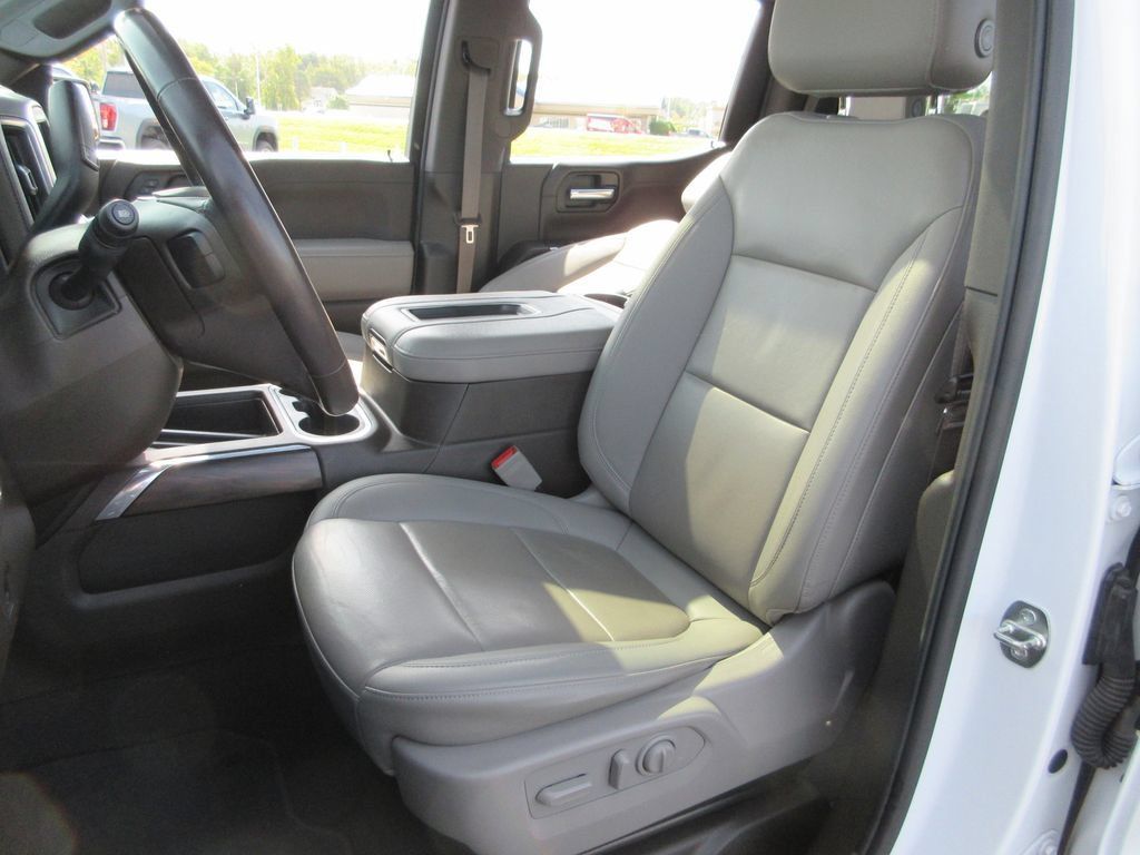 Used 2022 GMC Sierra 1500 SLT w/ SLT Premium Plus Package AWD/4WD image 24