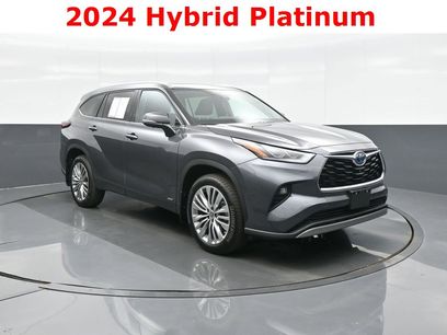 Used 2024 Toyota Highlander Platinum