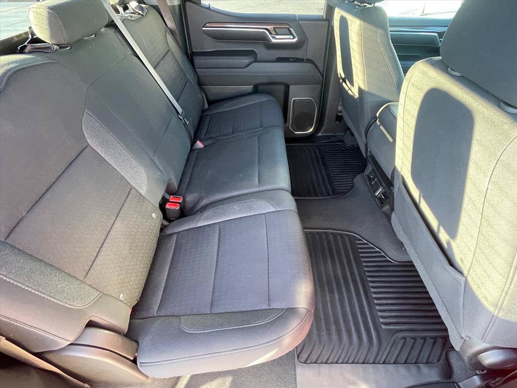 Used 2022 Chevrolet Silverado 1500 LT AWD/4WD image 24