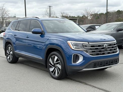 Used 2025 Volkswagen Atlas SEL AWD/4WD image 7