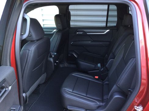 New 2025 GMC Acadia Elevation w/ Elevation Premium Package image 6