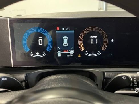 Used 2025 Hyundai Tucson SEL FWD image 27
