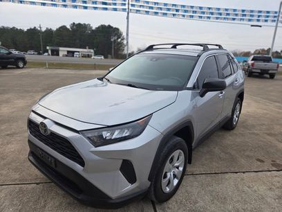 Used 2021 Toyota RAV4 LE w/ Carpet Mat Package (TMS)