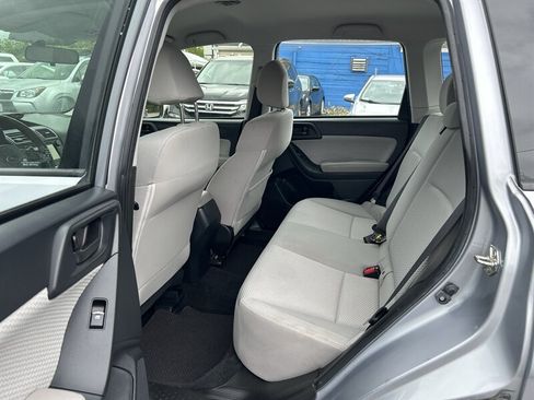 Used 2017 Subaru Forester 2.5i w/ Alloy Wheel Package AWD/4WD image 10