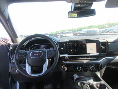 New 2026 GMC Sierra 1500 SLT w/ SLT Premium Plus Package AWD/4WD image 17