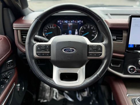 Used 2024 Ford Expedition Max Limited image 13
