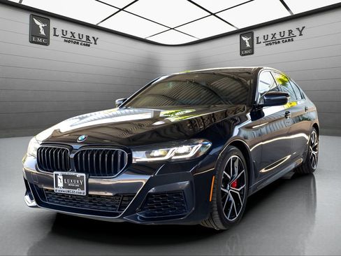Used 2023 BMW 540i xDrive w/ M Sport Package AWD/4WD image 4