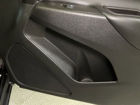 Used 2023 Chevrolet Equinox LT image 63