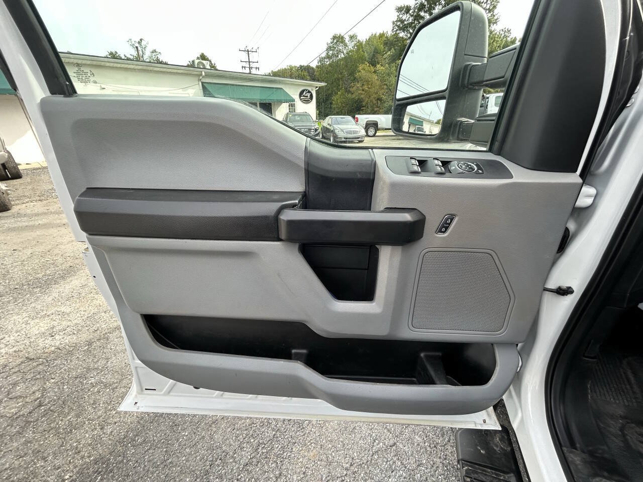 Used 2018 Ford F450 XL w/ Power Equipment Group AWD/4WD image 15