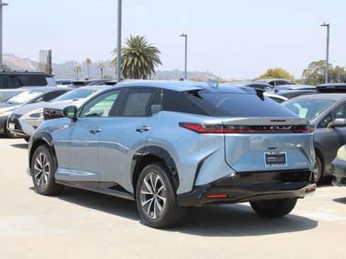 Certified 2023 Lexus RZ 450e Premium w/ Technology Package AWD/4WD image 19