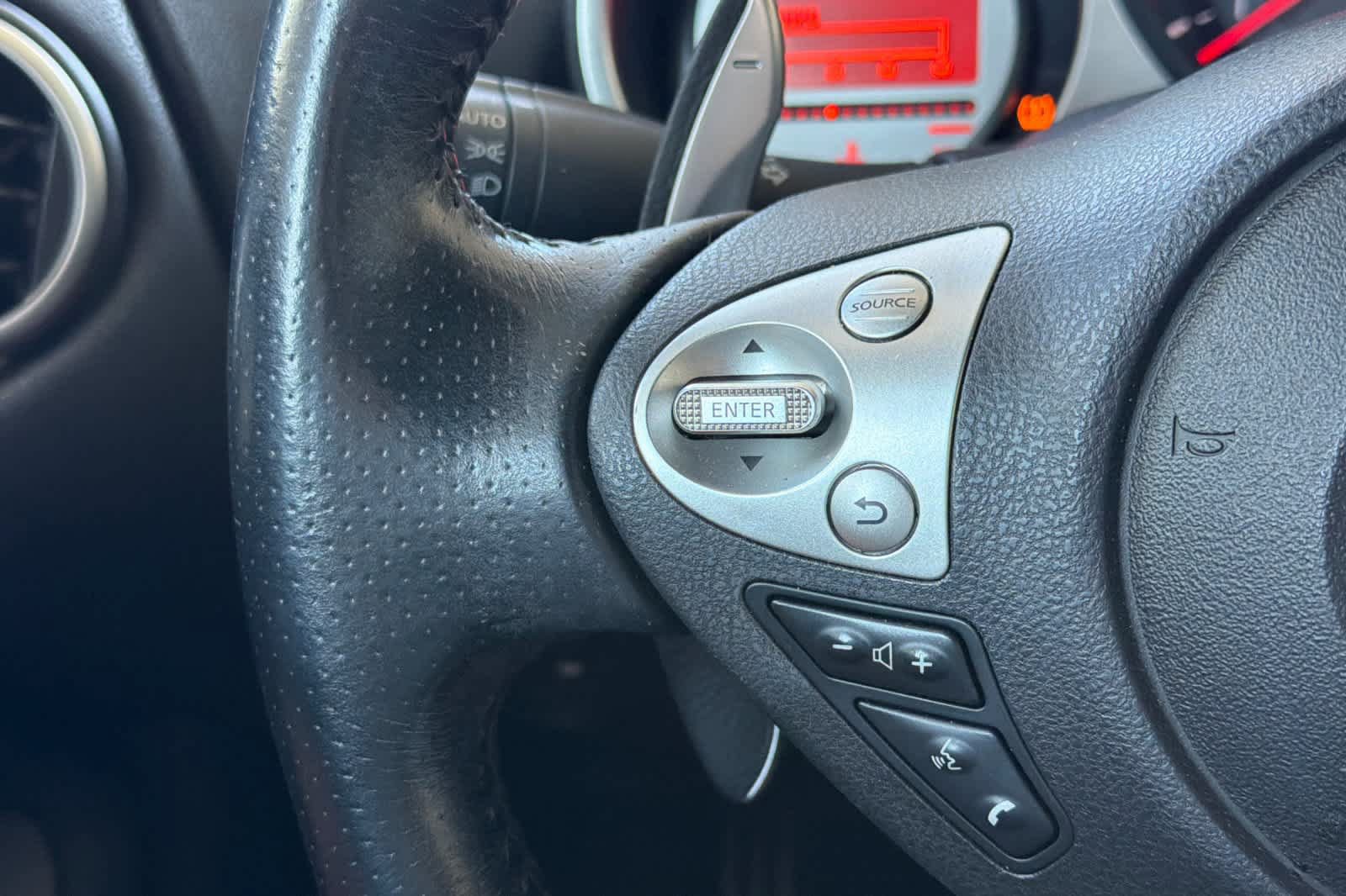 Used 2009 Nissan 370Z Touring w/ Sport Pkg RWD image 23