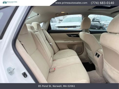 Used 2014 Nissan Altima 2.5 SV w/ Convenience Package image 14