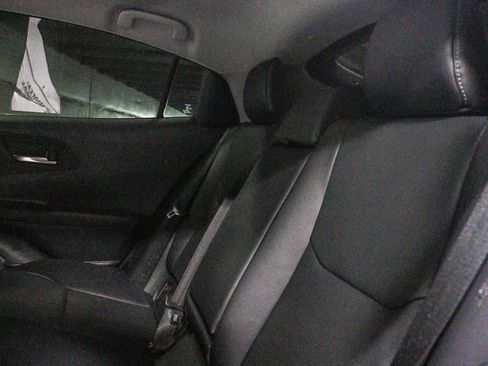 Certified 2026 Toyota Prius XLE FWD image 19