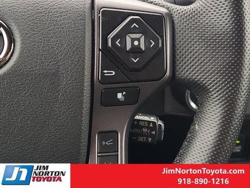 Used 2022 Toyota Tacoma TRD Sport w/ Technology Package RWD image 29