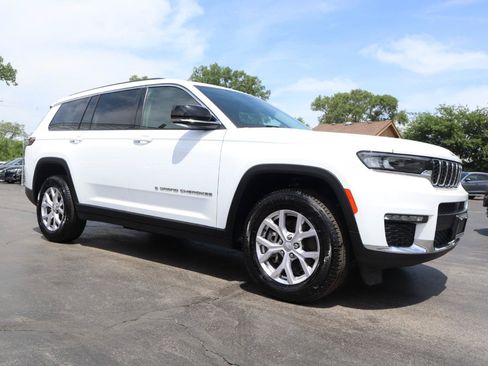 Used 2022 Jeep Grand Cherokee L Limited AWD/4WD image 7