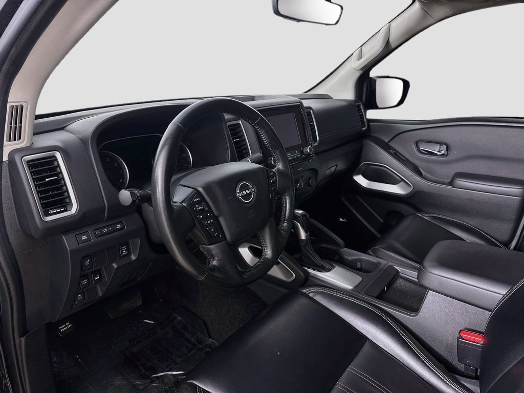 Used 2023 Nissan Frontier SV w/ SV Premium Package AWD/4WD image 10