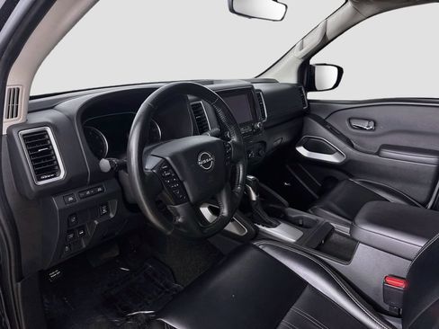 Used 2023 Nissan Frontier SV w/ SV Premium Package AWD/4WD image 10