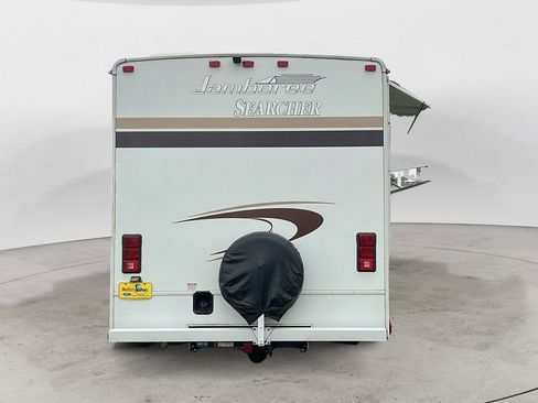 Used 2013 Ford E-450 and Econoline 450 Super Duty w/ Motorhome Prep Pkg image 6