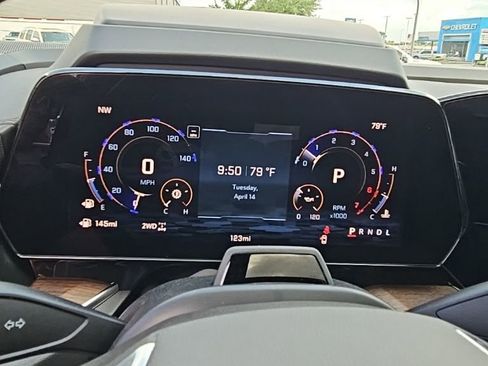 Used 2026 Chevrolet Tahoe High Country AWD/4WD image 16