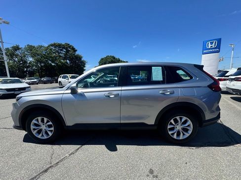 Used 2024 Honda CR-V LX image 3
